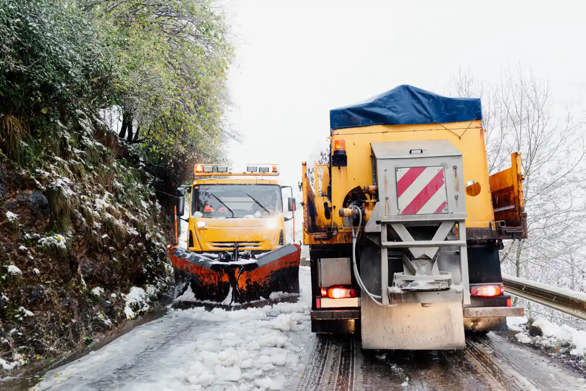 Winterdienst Düsseldorf - maschinell oder manuell